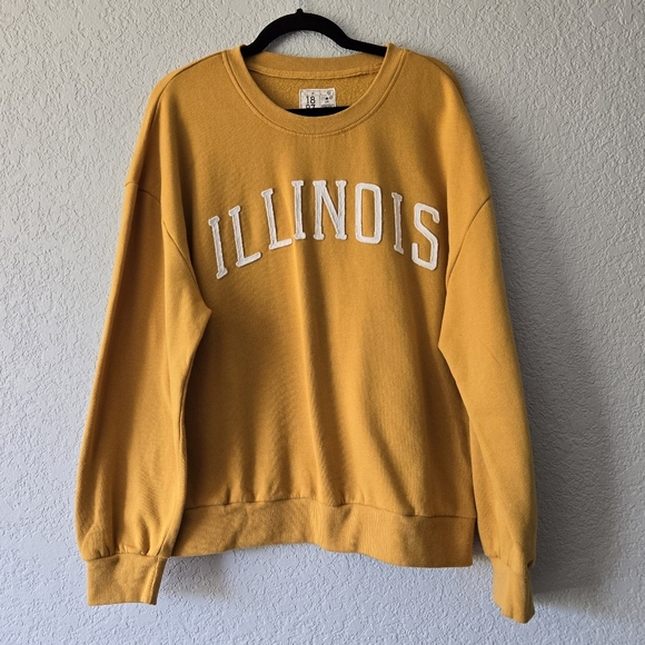 1879 Illinois XL Crew Neck Mustard Sweatshirt NWT - Picture 1 of 5